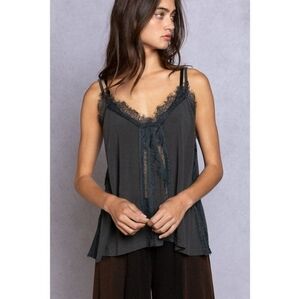 POL lace detail tank top M